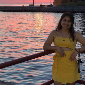 Meet your Posher, Lorena